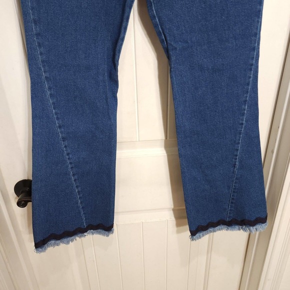 See By Chloe Womens Jeans Cropped Kick Flare Twisted Seam Scalloped Hem Sz 26 - Picture 4 of 10